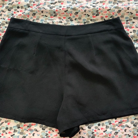 chiffon shorts dressy - Picture 3 of 3